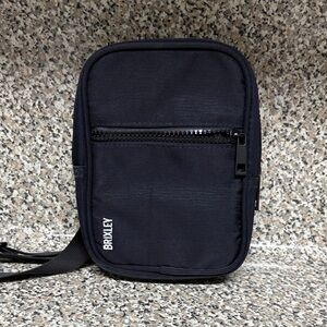 Brixley Black Crossbody sling bag Black nwot
